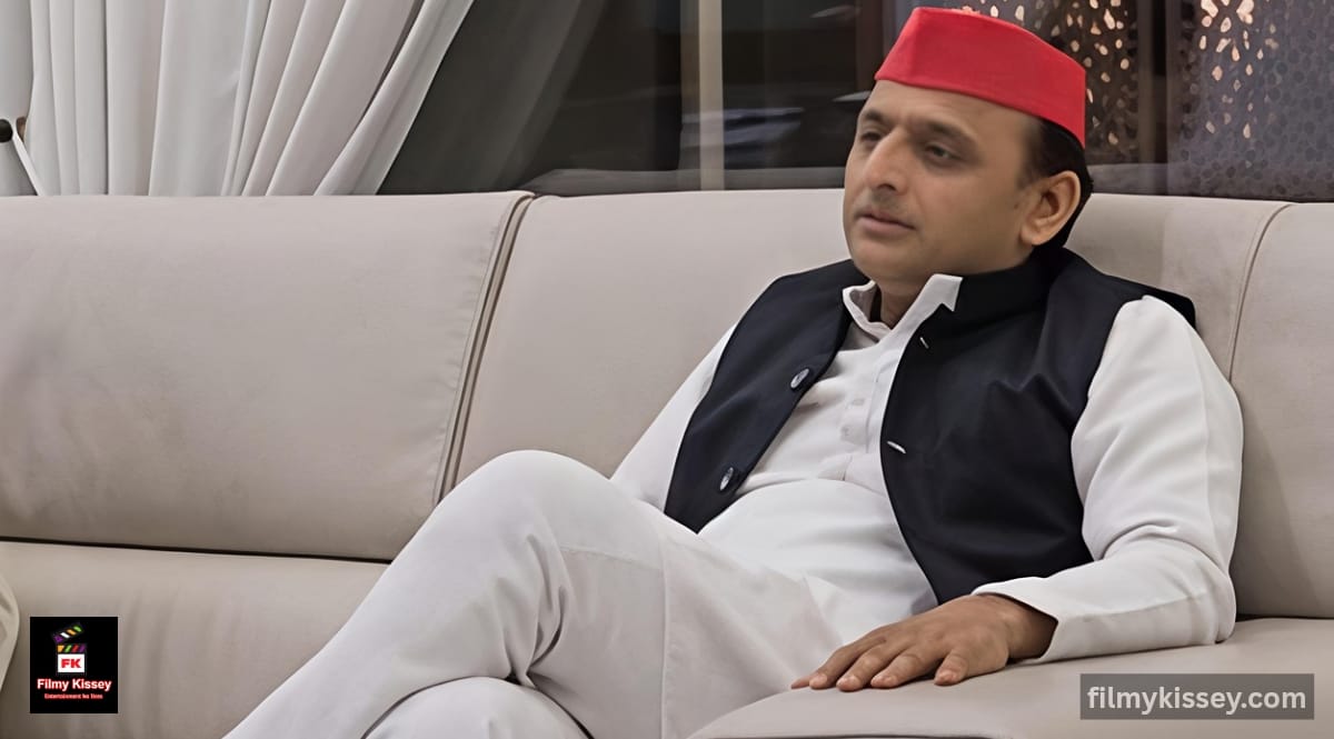 Akhilesh Yadav Education